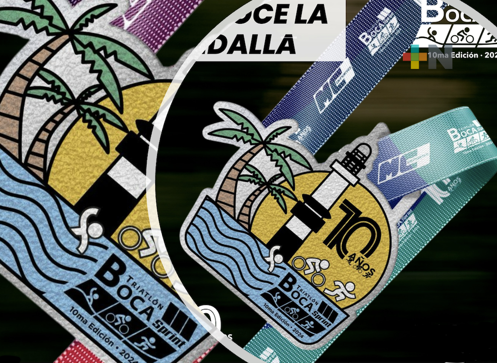 Presumen medalla conmemorativa del Triatlón Sprint Boca